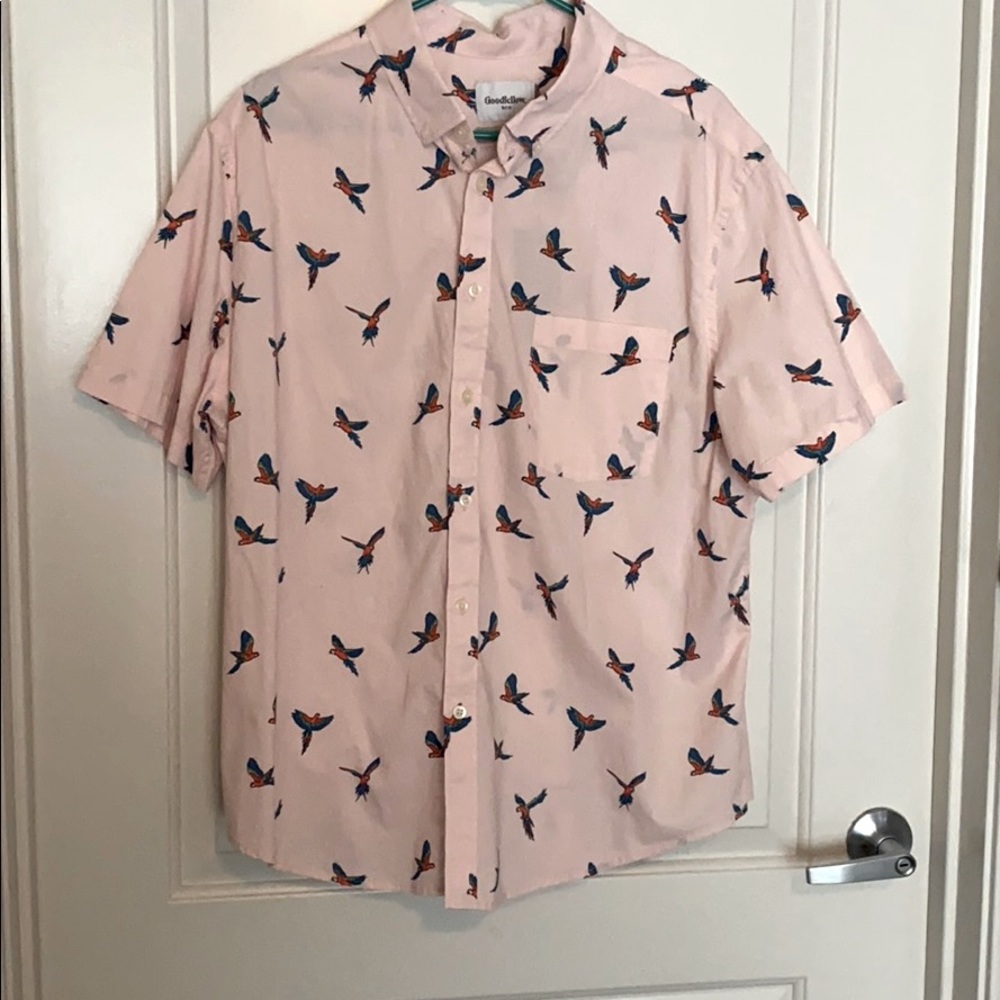Men’s short sleeve parrot button up shirt